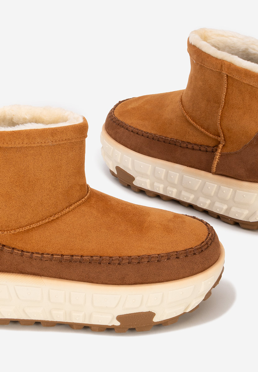 Camelowe botki na platformie Novela