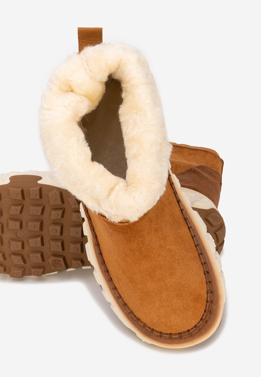 Camelowe botki na platformie Novela