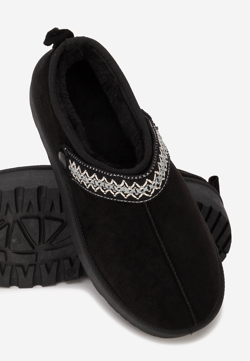 Czarne drewniaki Cristiela