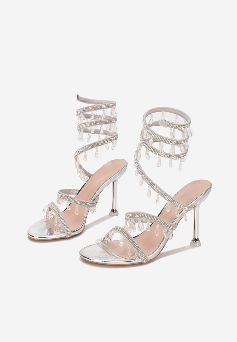 Srebrne sandały na szpilce Calisa