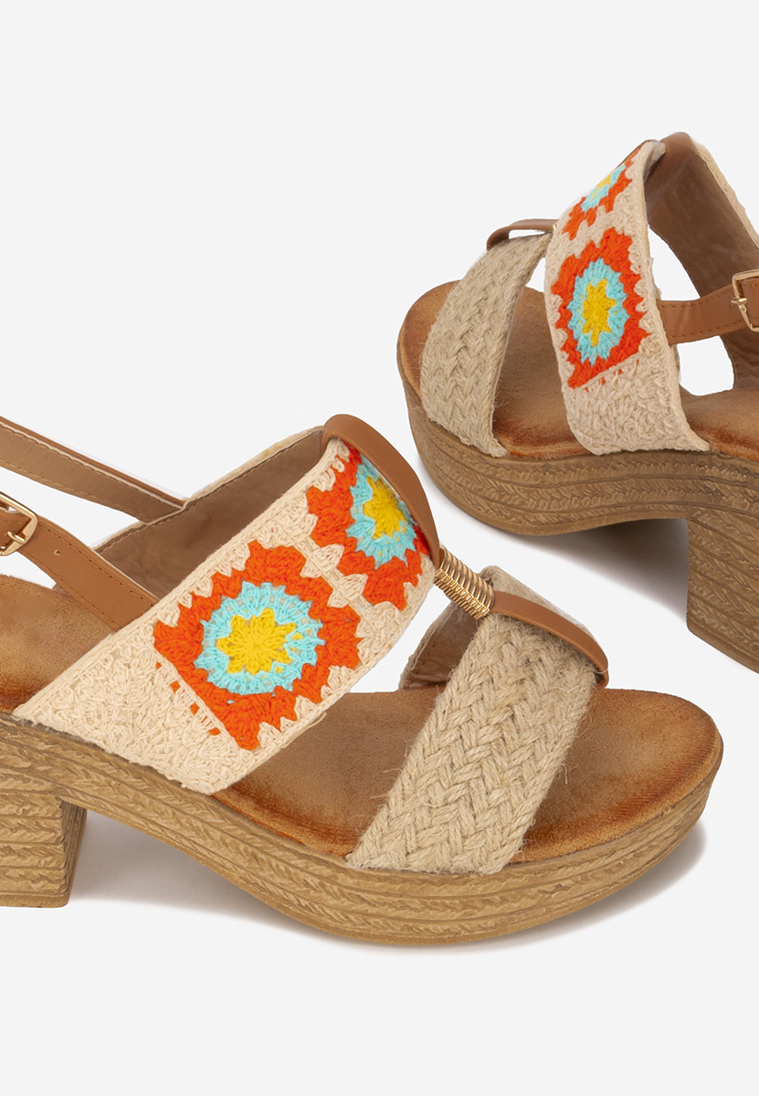 Beżowe sandały na słupku i platformie Zeina V3