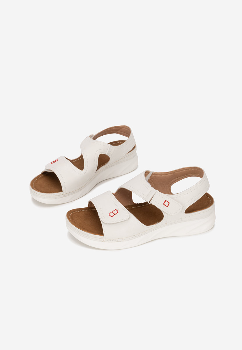 Białe sandały damskie płaskie Metina