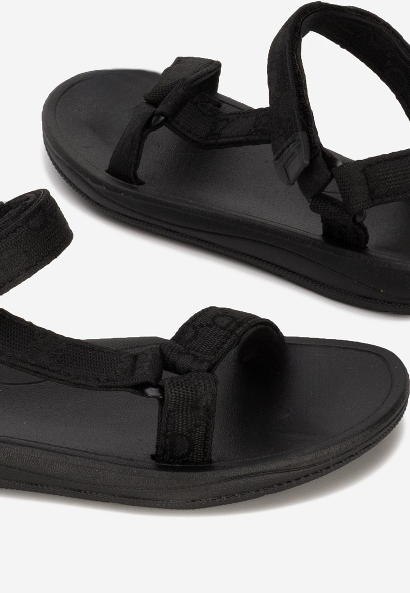 Czarne sandały płaski Landra