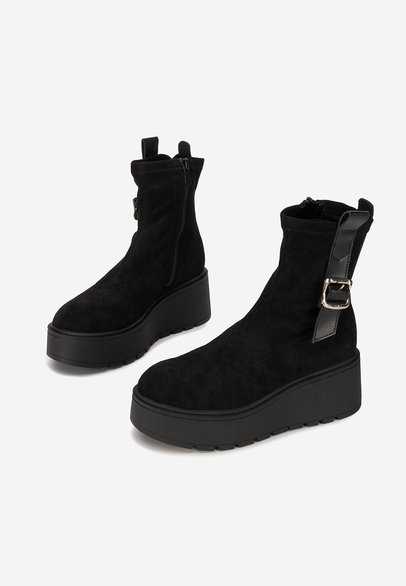Czarne botki na platformie Jeanina