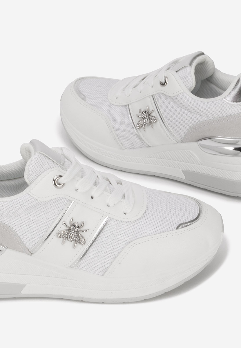 Białe sneakersy na koturnie Gisela