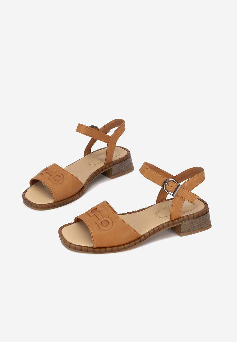 Brązowe sandały damskie skórzane Yolanda