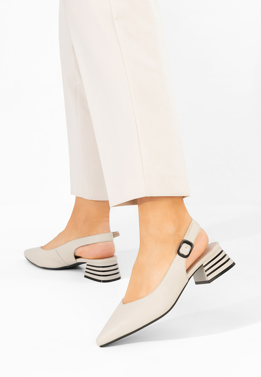 Beżowe czółenka bez pięt Ranina