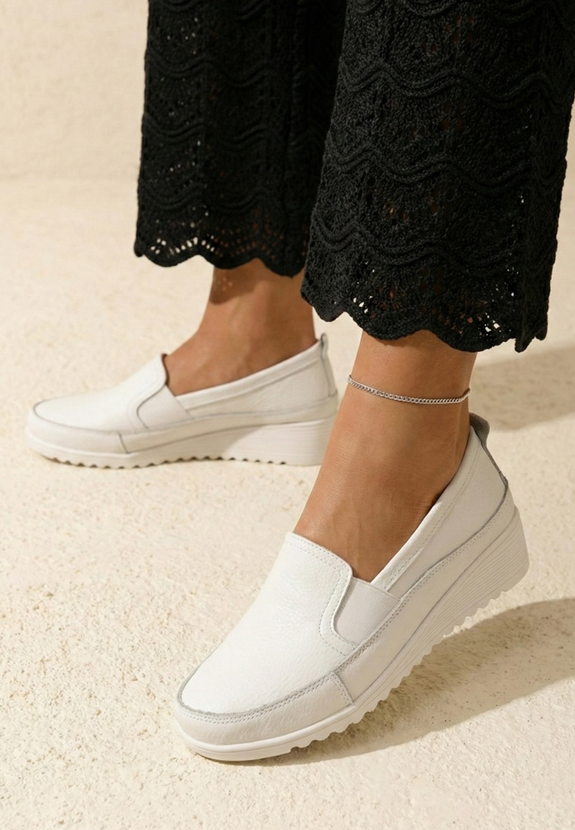 Białe mokasyny damskie skórzane Sonima