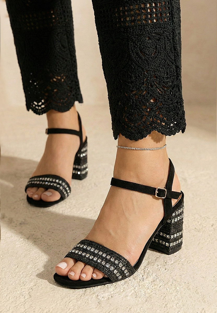 Czarne sandały na słupku Marsela