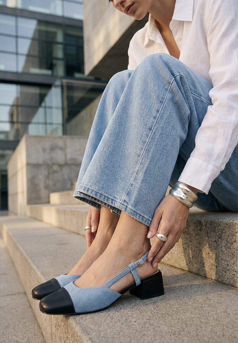 Niebieskie czółenka bez pięt Arika