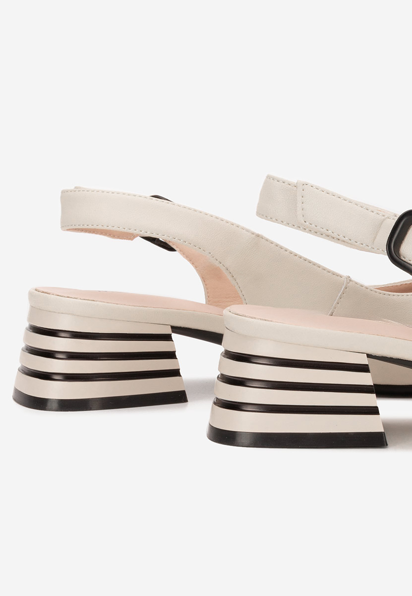 Beżowe czółenka bez pięt Ranina