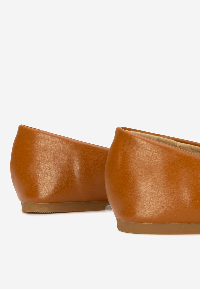 Camelowe baleriny w szpic Izaura