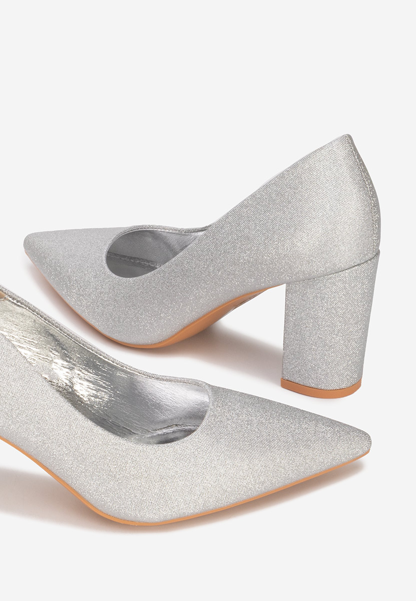 Srebrne czółenka na słupku Sineva