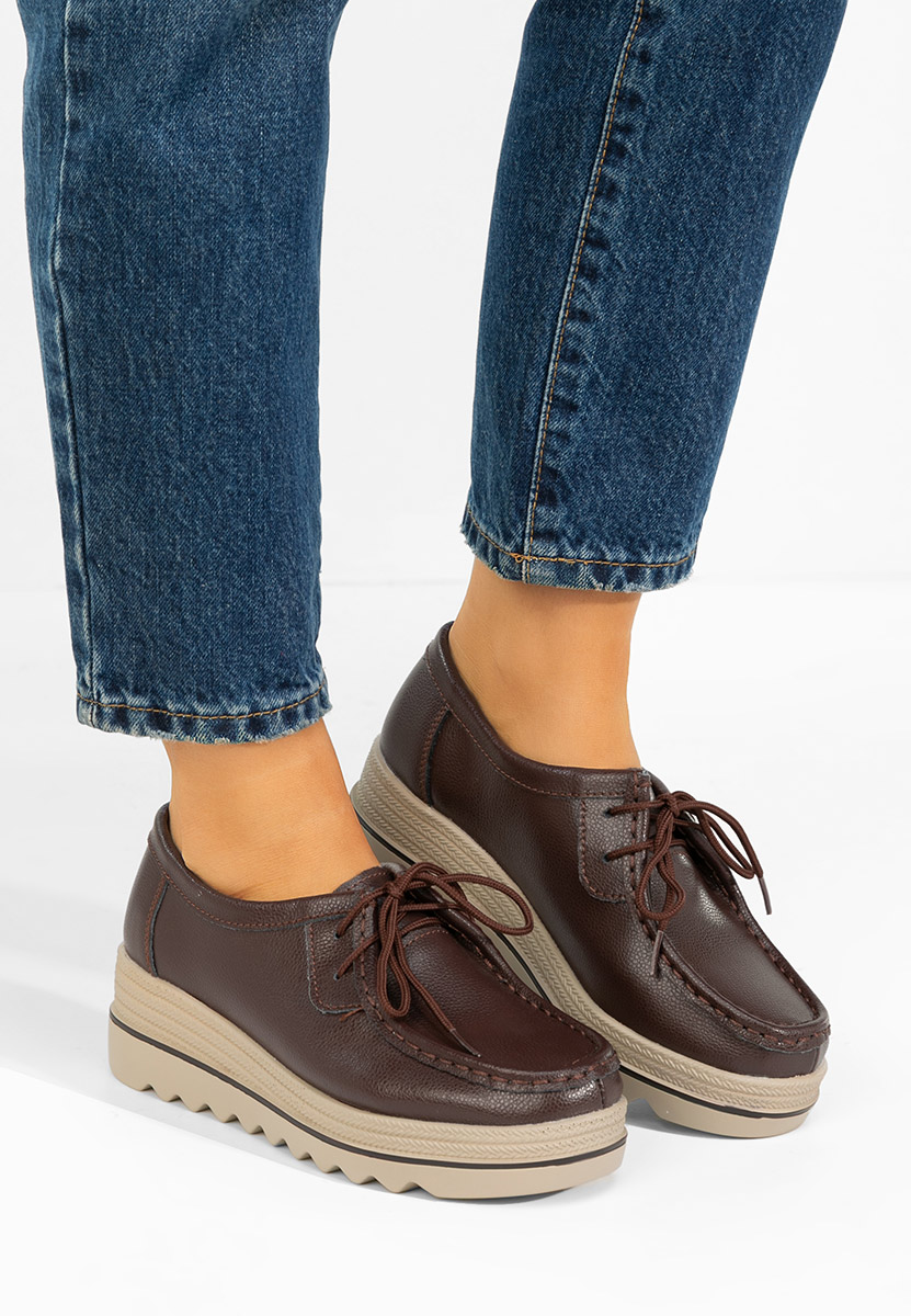 Brązowe mokasyny na koturnie Evelinia