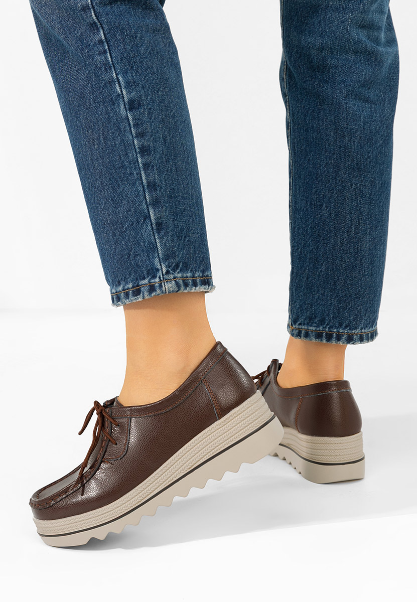 Brązowe mokasyny na koturnie Evelinia