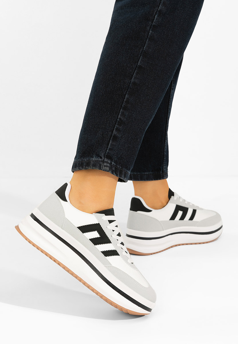 Białe sneakersy na platformie Jesie