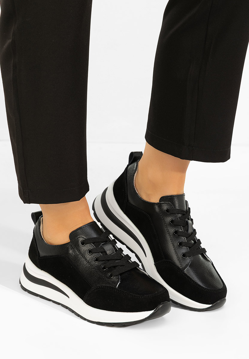 Czarne sneakersy na koturnie Janelia