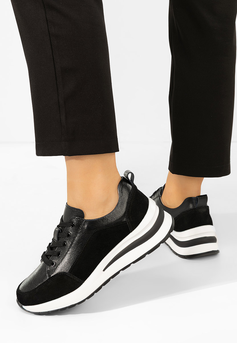 Czarne sneakersy na koturnie Janelia