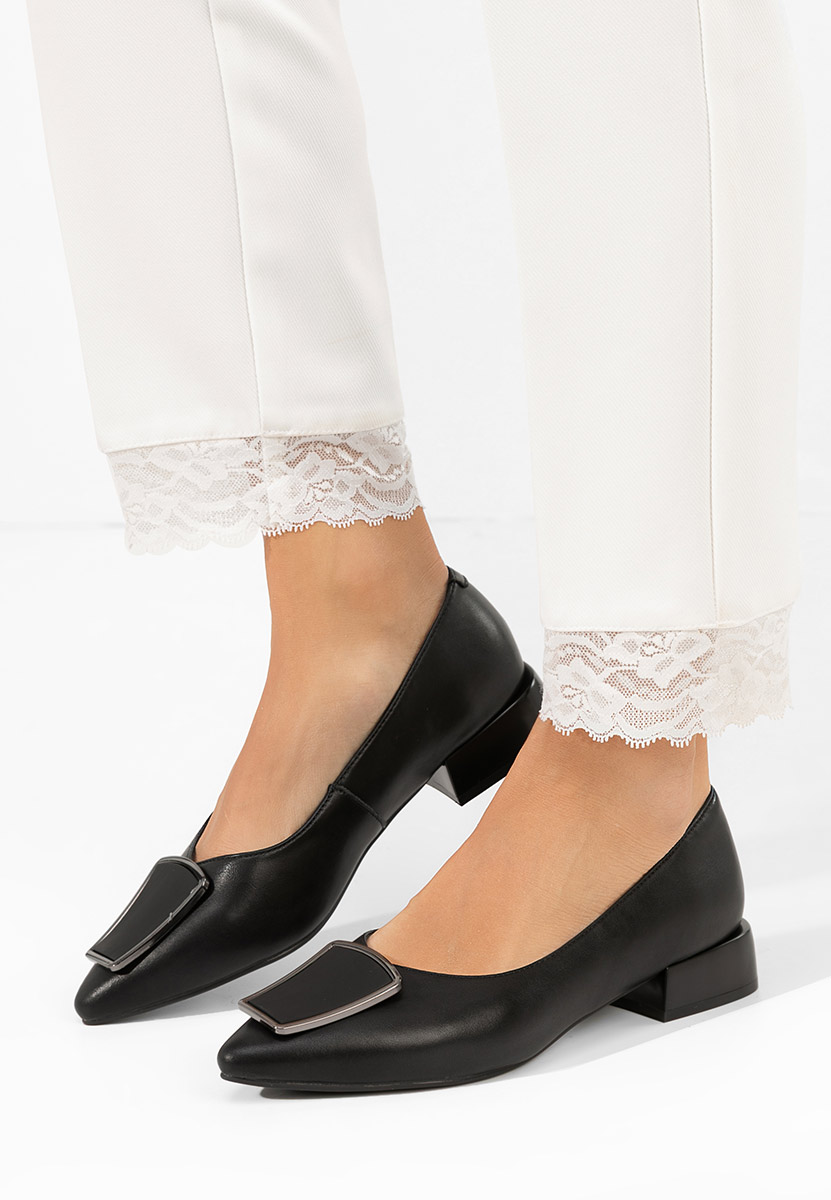 Czarne czółenka na niskim obcasie Darila