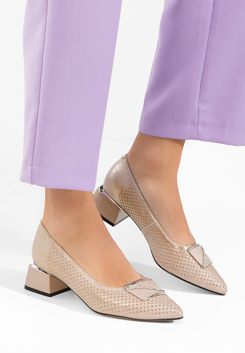 Beżowe czółenka na słupku Jennie