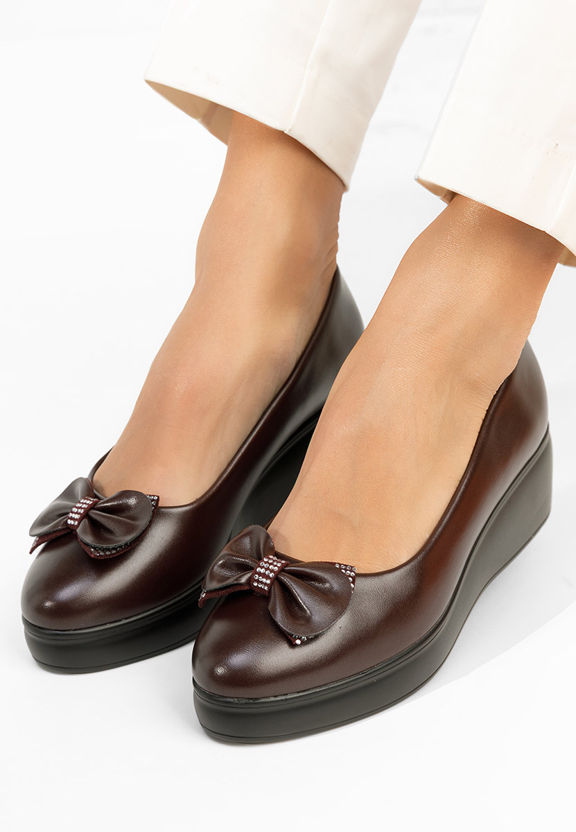 Bordowe czółenka na platformie Liliane