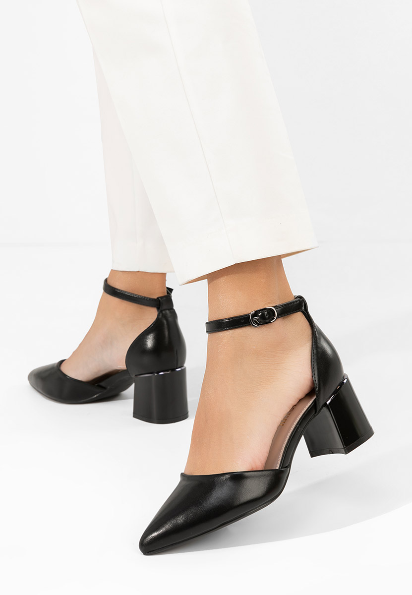 Czarne czółenka na słupku z paskiem Alecsia