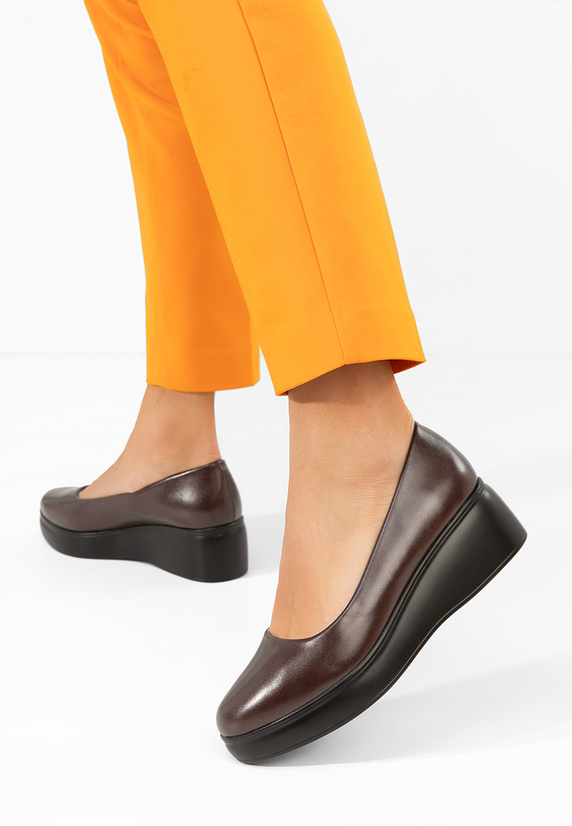 Bordowe półbuty na platformie Milanca