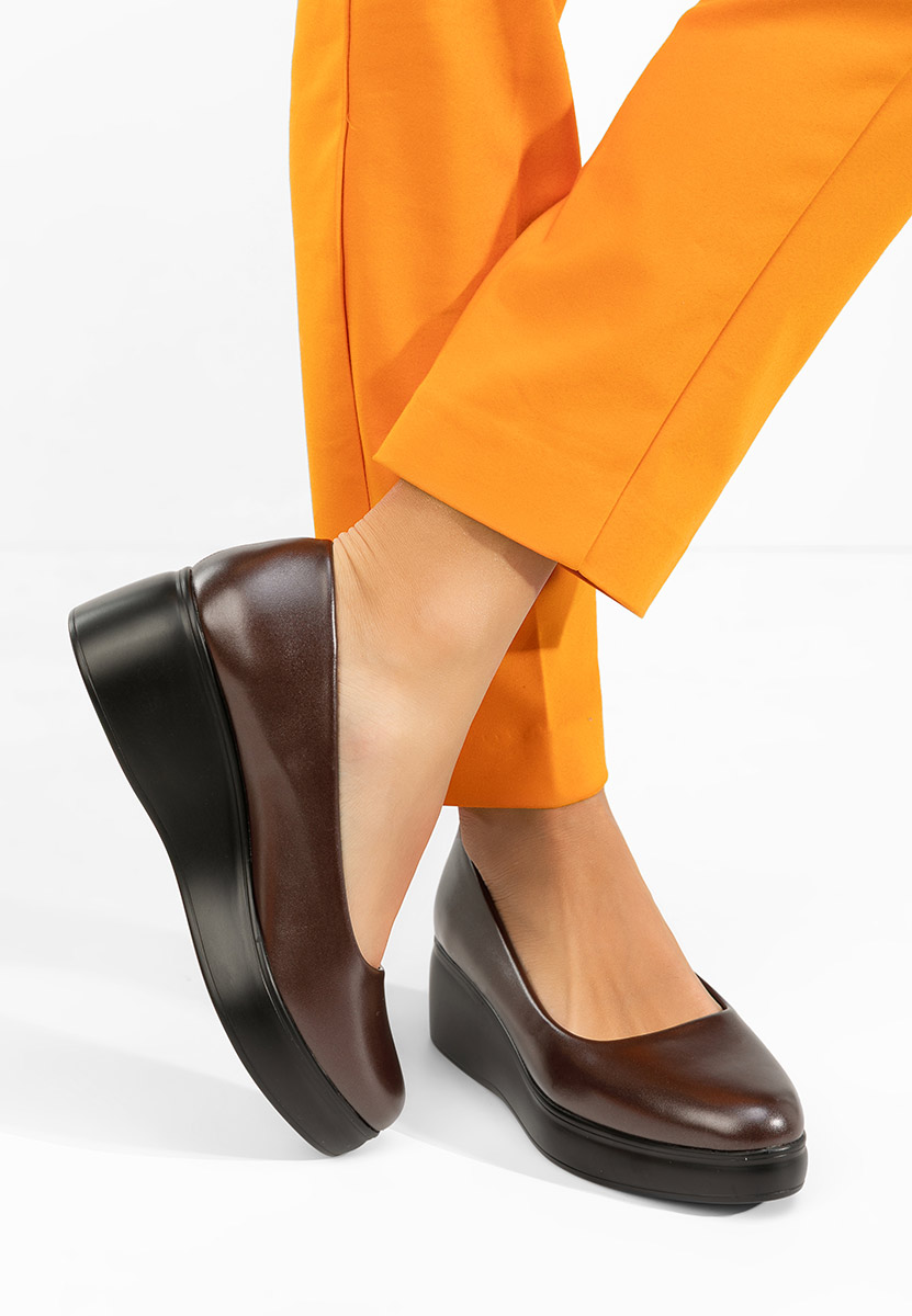 Bordowe półbuty na platformie Milanca