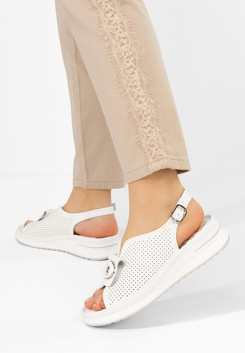 Białe sandały skórzane Calora