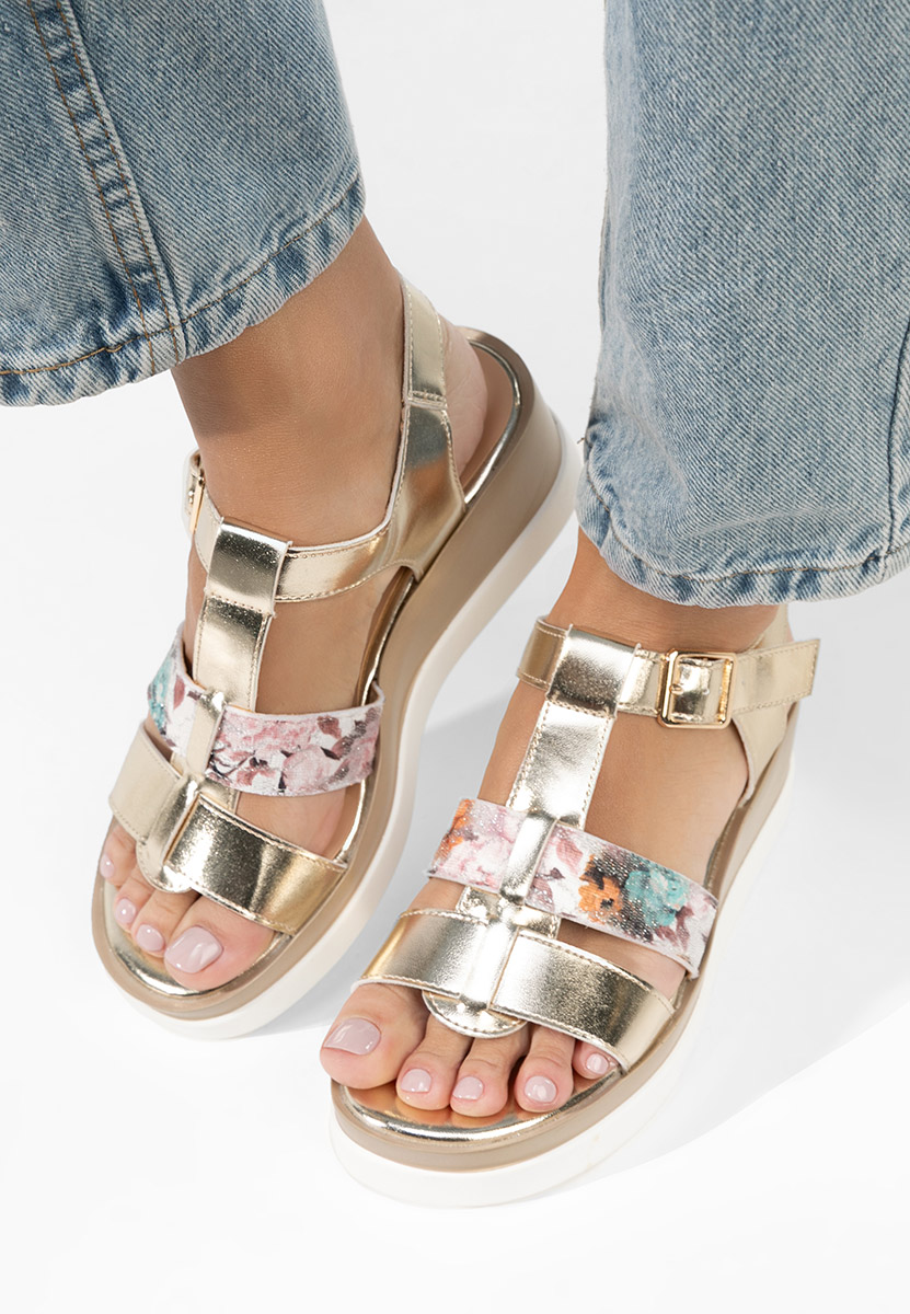 Złote sandały na koturnie Anastasis