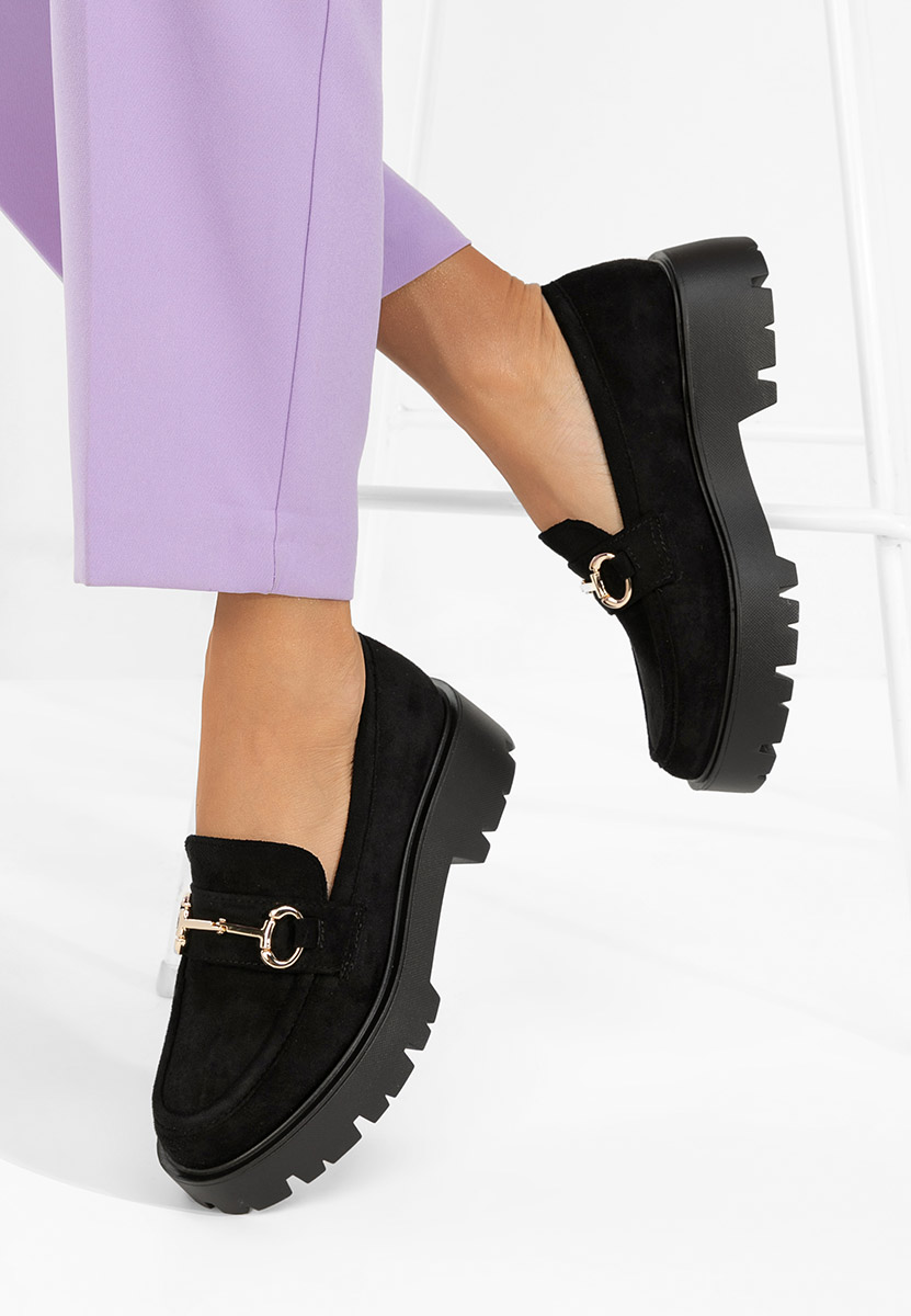 Czarne mokasyny na grubej podeszwie Belvina