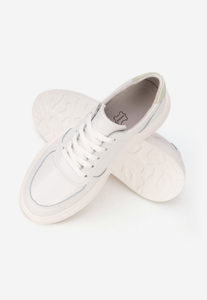 Białe sneakersy na platformie Herera