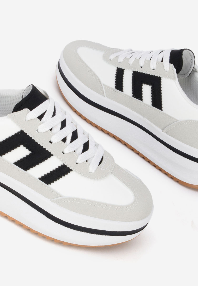 Białe sneakersy na platformie Jesie