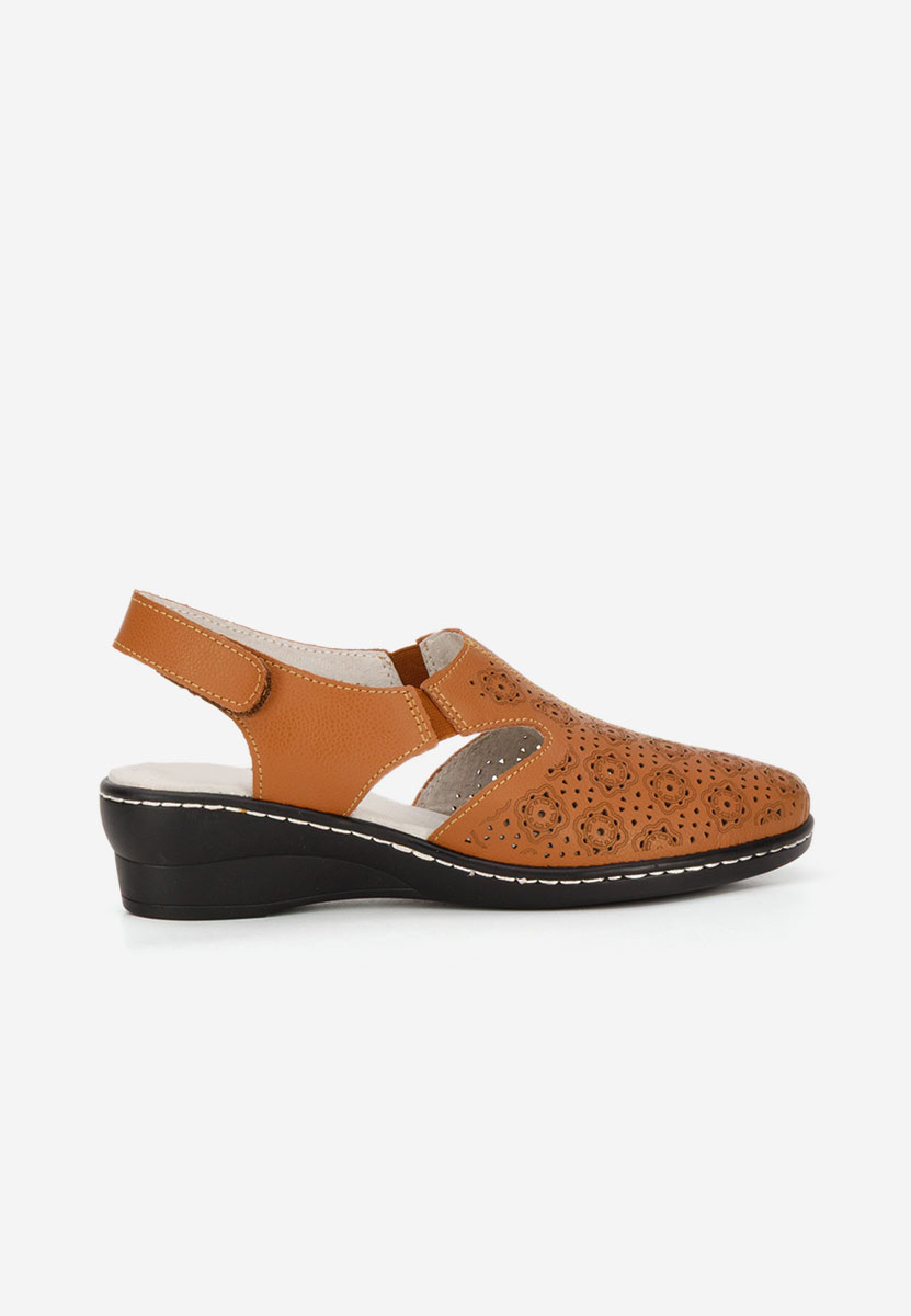 Camelowe czółenka bez pięt Ofelya