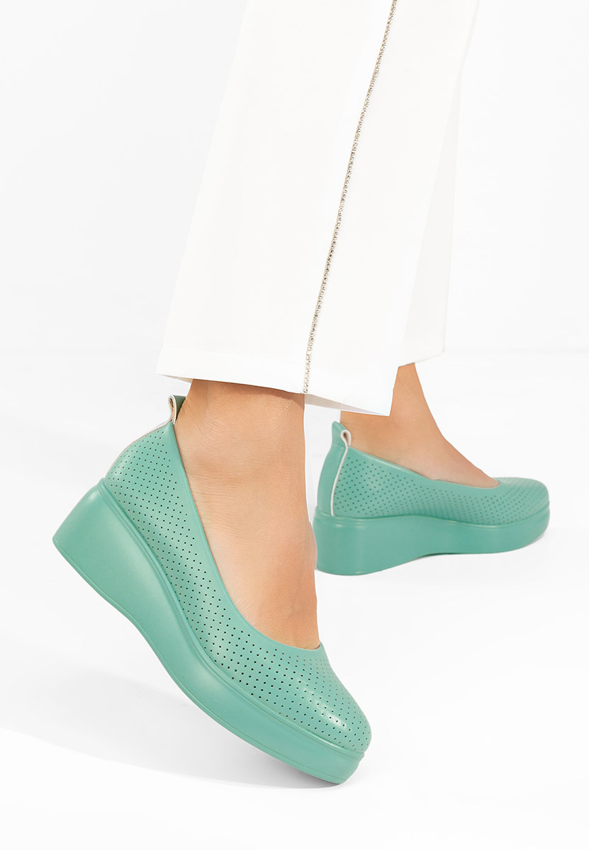 Zielone czółenka na platformie Danetia