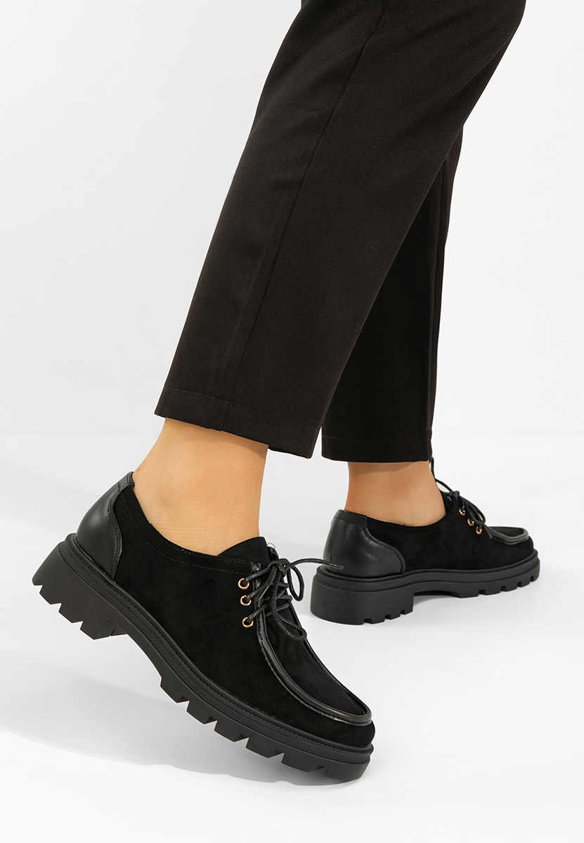 Czarne półbuty damskie Seliora