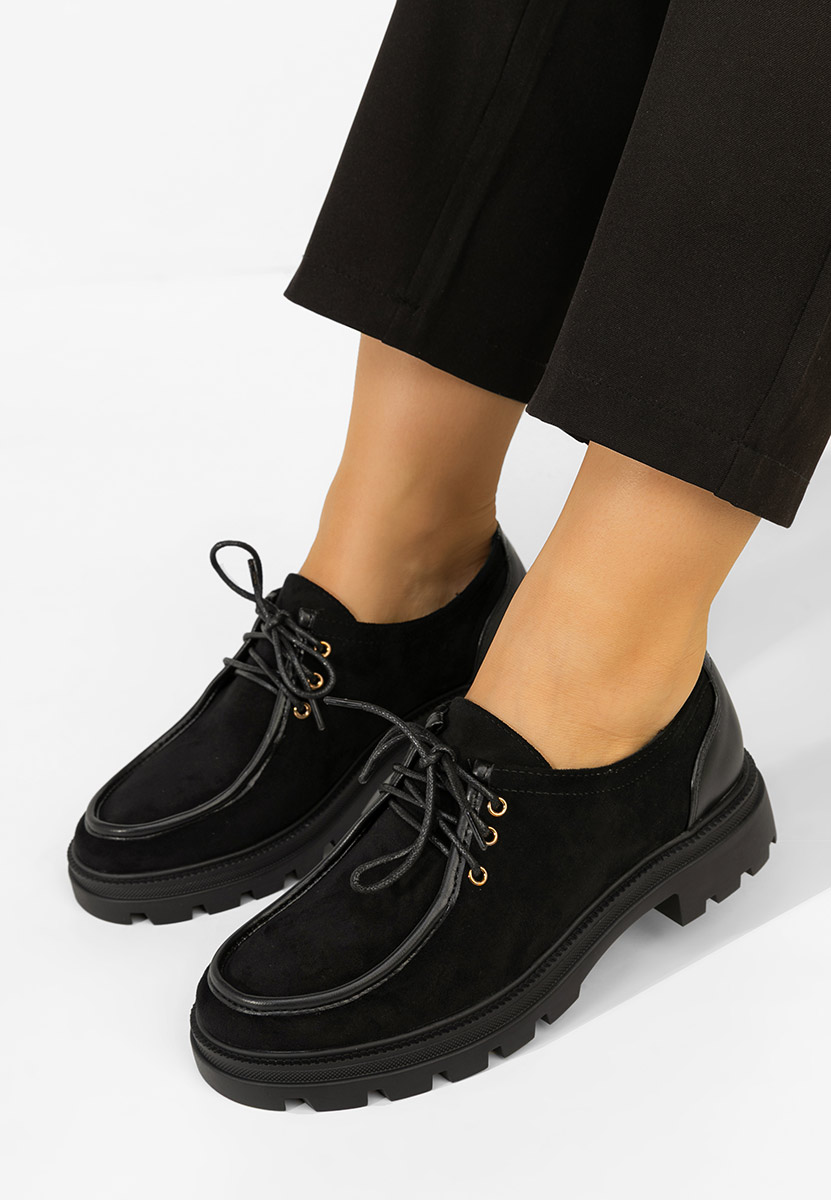 Czarne półbuty damskie Seliora