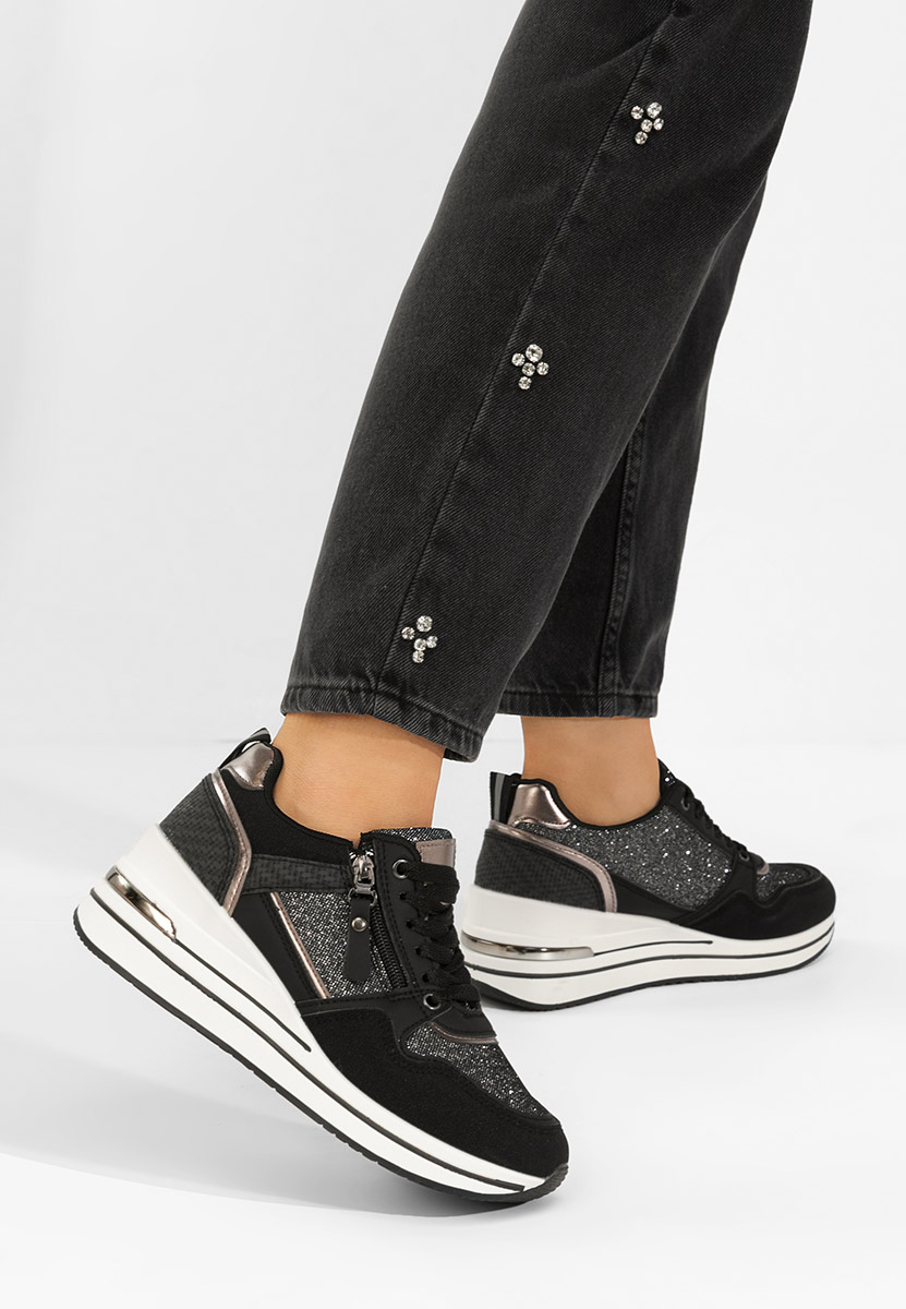 Czarne sneakersy na koturnie Snuvira