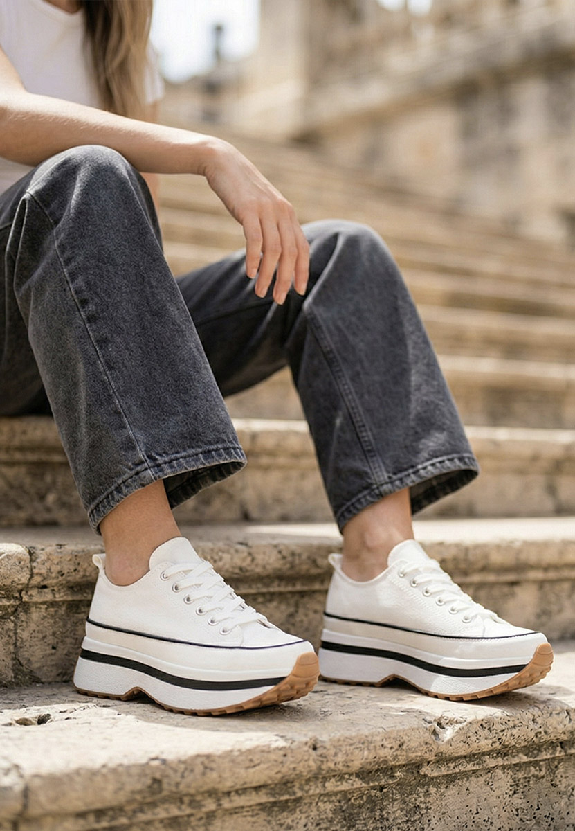 Białe trampki na platformie Cathleen