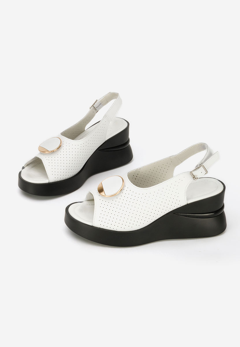 Białe sandały na koturnie skórzane Zinalia