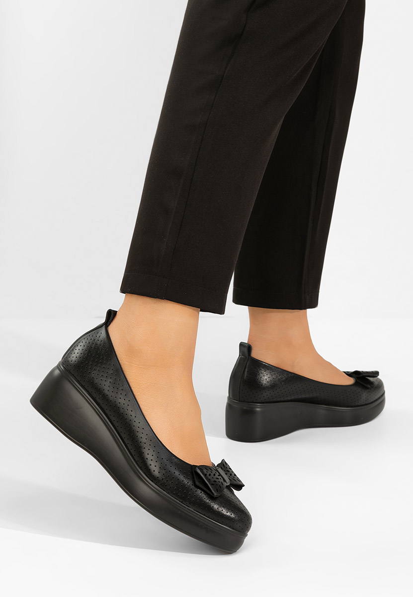 Czarne czółenka na platformie Latefa