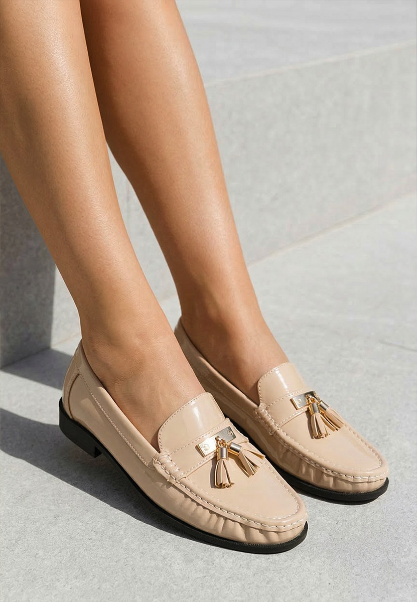 Beżowe loafers damskie Dallas