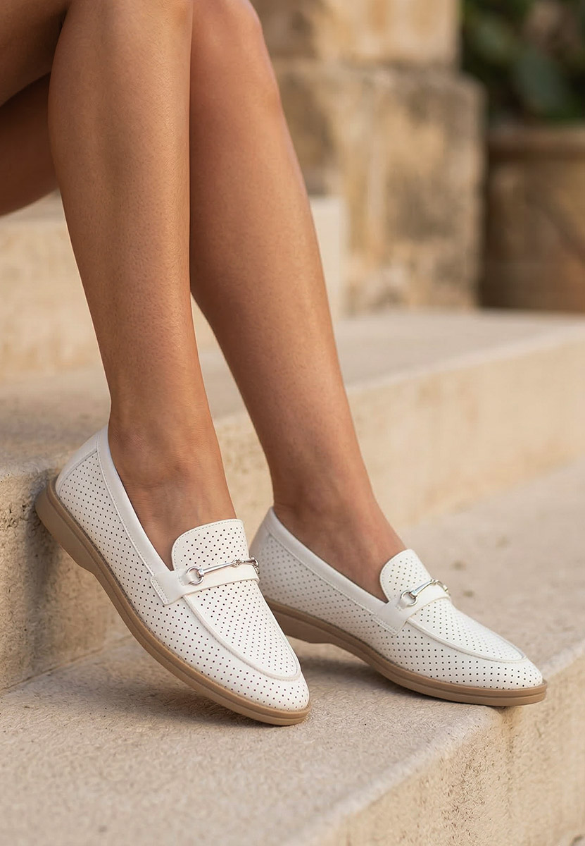 Białe mokasyny damskie Morvana V2
