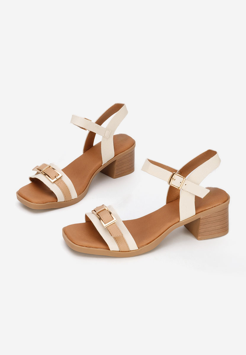 Beżowe sandały na słupku Iustinia