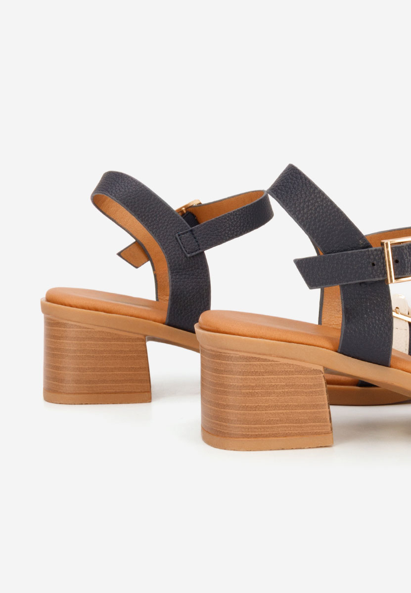 Granatowe sandały na słupku Iustinia