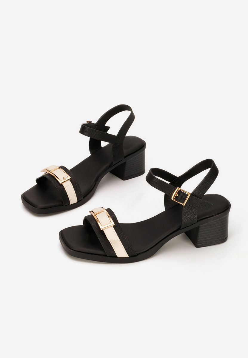 Czarne sandały na słupku Iustinia