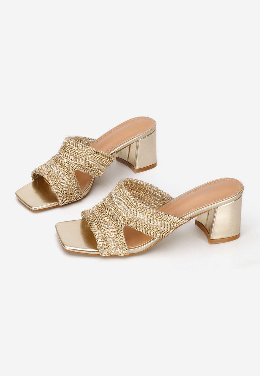 Złote klapki na obcasie Nely