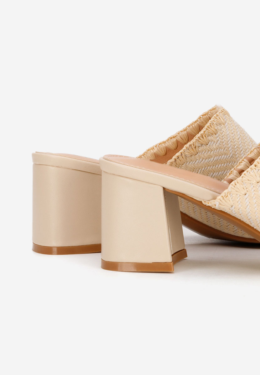 Beżowe klapki na obcasie Yngrid