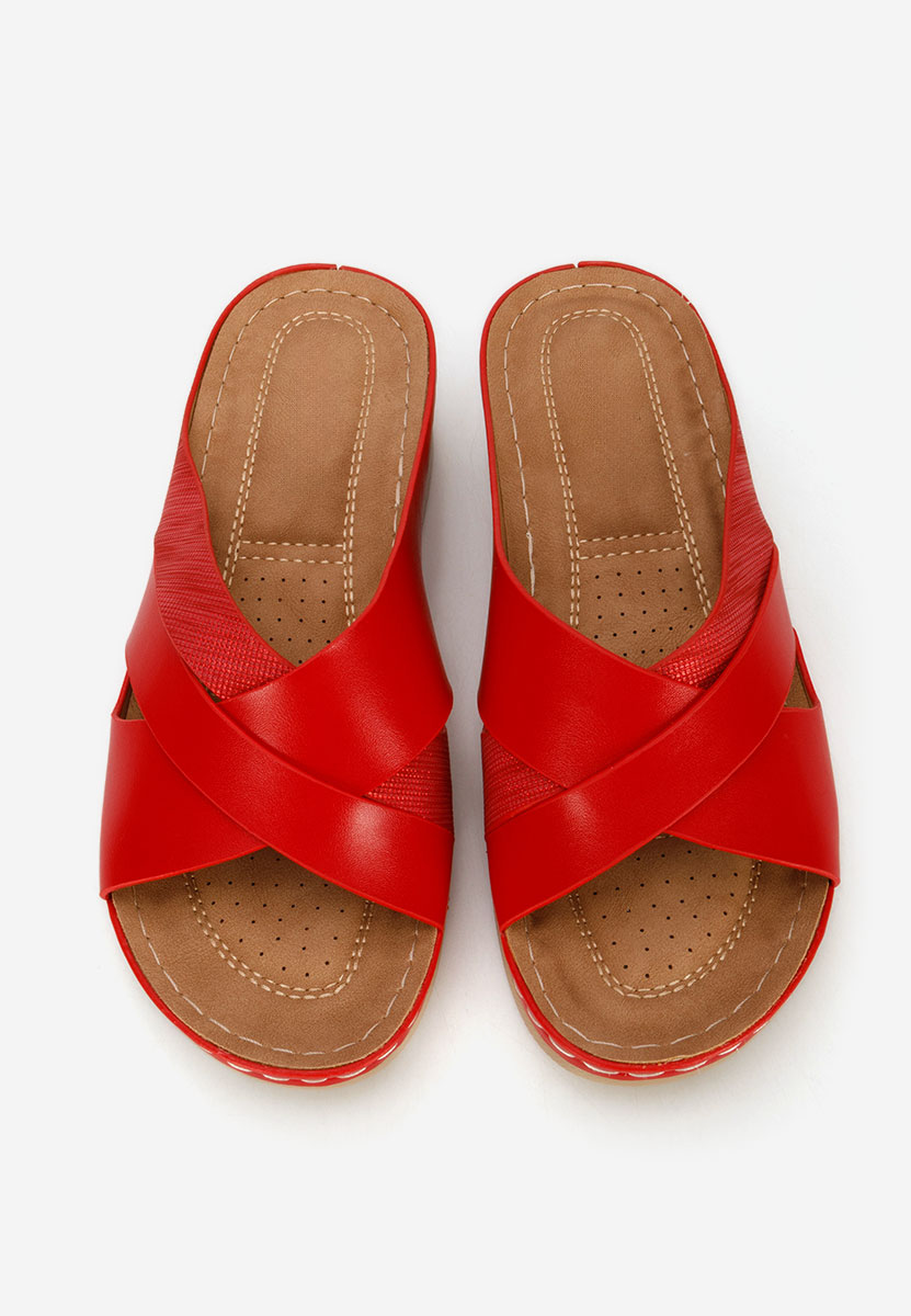 Czerwone klapki na koturnie Maryna