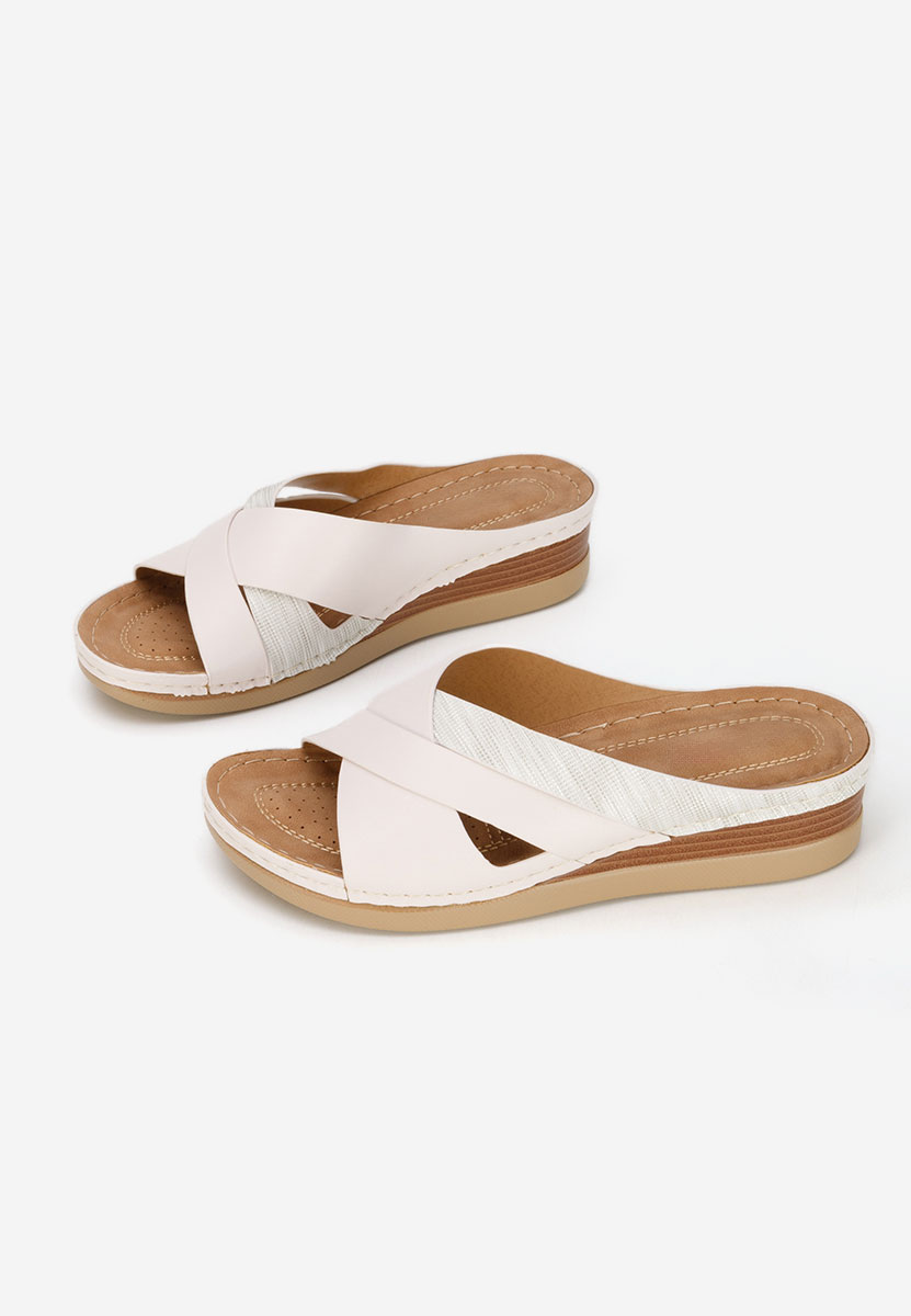 Białe klapki na koturnie Maryna